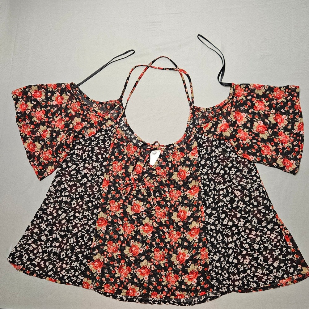 InTu Cold Shoulder Top Womens XL Black Red Floral Halter Strappy Boho Whimsigoth